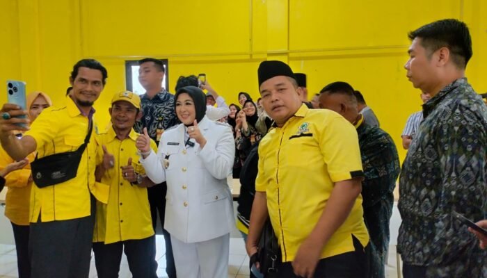 Kegembiraan Ratusan Kader dan Simpatisan Partai Golkar Sambut Wakil Bupati Tangerang Terpilih