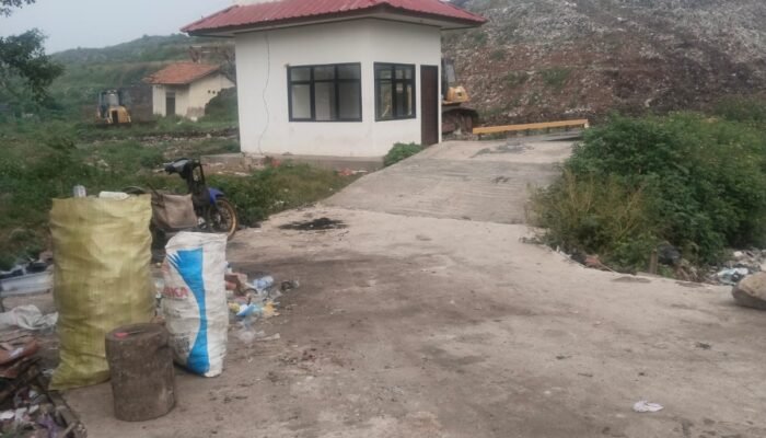 MCS Pinta Inspektorat dan kejaksaan Turun dan Tinjau Proyek Mangkrak di TPA Jati Waringin