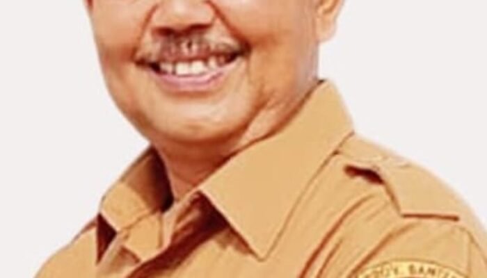 Guru Sebagai Pilar dan  Pondasi Literasi