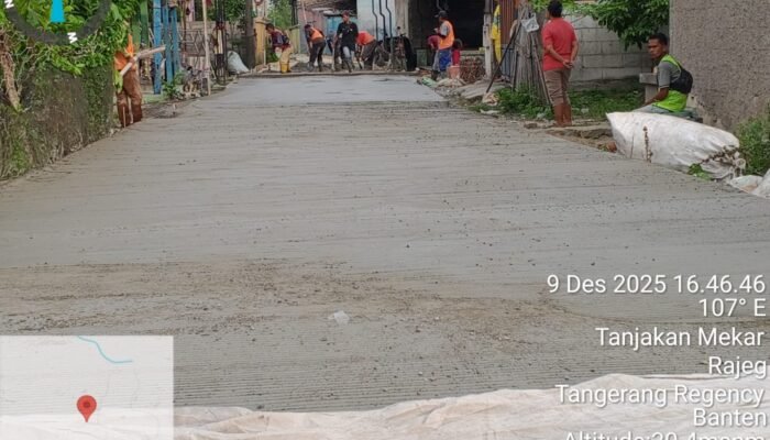 Warga Tanjakan Mekar Apresiasi Pemprov Banten atas Pembangunan Jalan Poros yang Lama Dinanti