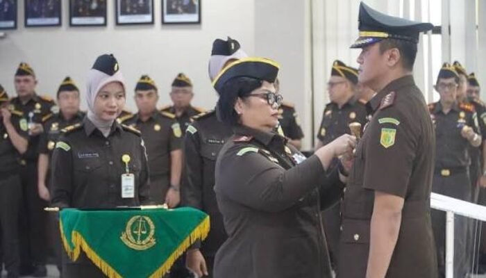 Kajati Banten Lantik Wahyudi Eko Husodo sebagai Kajari Kabupaten Tangerang