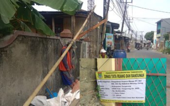 Pembangunan Proyek Gapura CV JAFLO Diduga Gunakan Material Bekas, Ketum LSM KDM Angkat Bicara