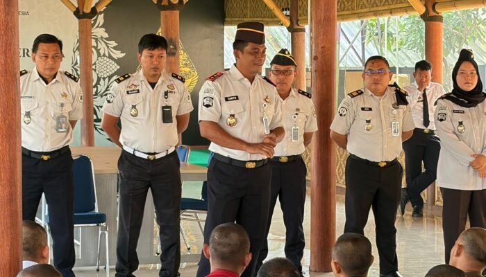Warga Binaan Lapas Kelas IIB Ciangir, Mendapat Pengarahan Dari Kalapas Beserta Jajaran