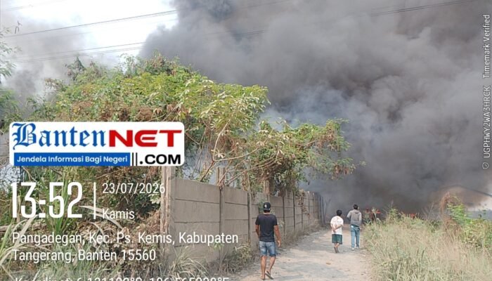 TPS Ilegal Pangadegan Terbakar Hebat, Warga Curiga Ada Material Kimia Mudah Terbakar