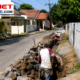 Proyek Pemasangan U-Ditch di Desa Daon Dikeluhkan Warga, Diduga Tanpa Papan Informasi dan Abaikan K3