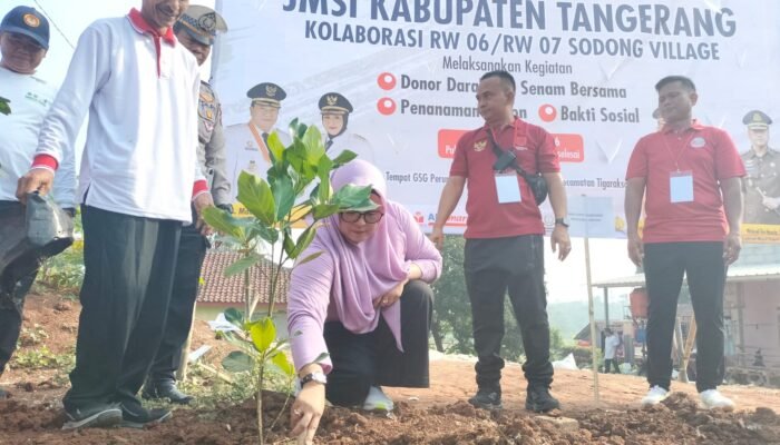 JMSI dan Warga Sodong Village Semarakkan HUT RI ke-81, Wabup Tangerang Resmikan Balai Warga dan Pimpin Gerakan Penghijauan