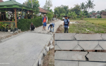 UTAMA: Proyek Paving Block Palasari Tangerang Amburadul, LSM Desak Usut Potensi Kerugian Negara