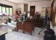 Dugaan Pelanggaran KTR di SDN Bencongan 7, ASN Guru Kedapatan Merokok Saat Jam Sekolah