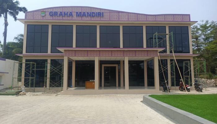 Usai Jadi Sorotan, Pihak Ketiga Tuntaskan Pengecatan Ulang Gedung Graha Mandiri Sukadiri