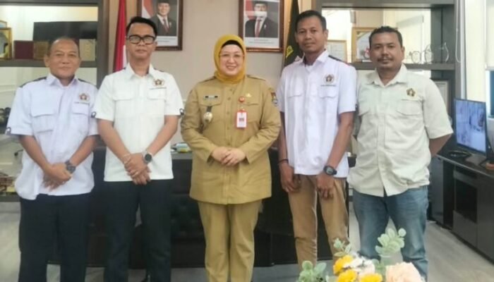 Silaturahmi dengan Pengurus PWI, Wabup Intan Nurul Hikmah Harapkan Pers Kawal Pembangunan Kabupaten Tangerang